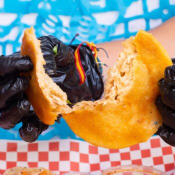 Pupusa Individual de birria